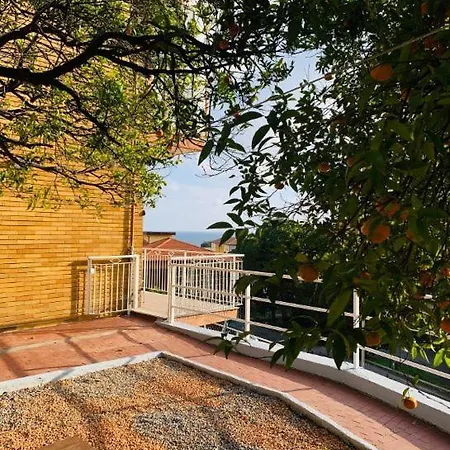 Feriehus Garden Varazze